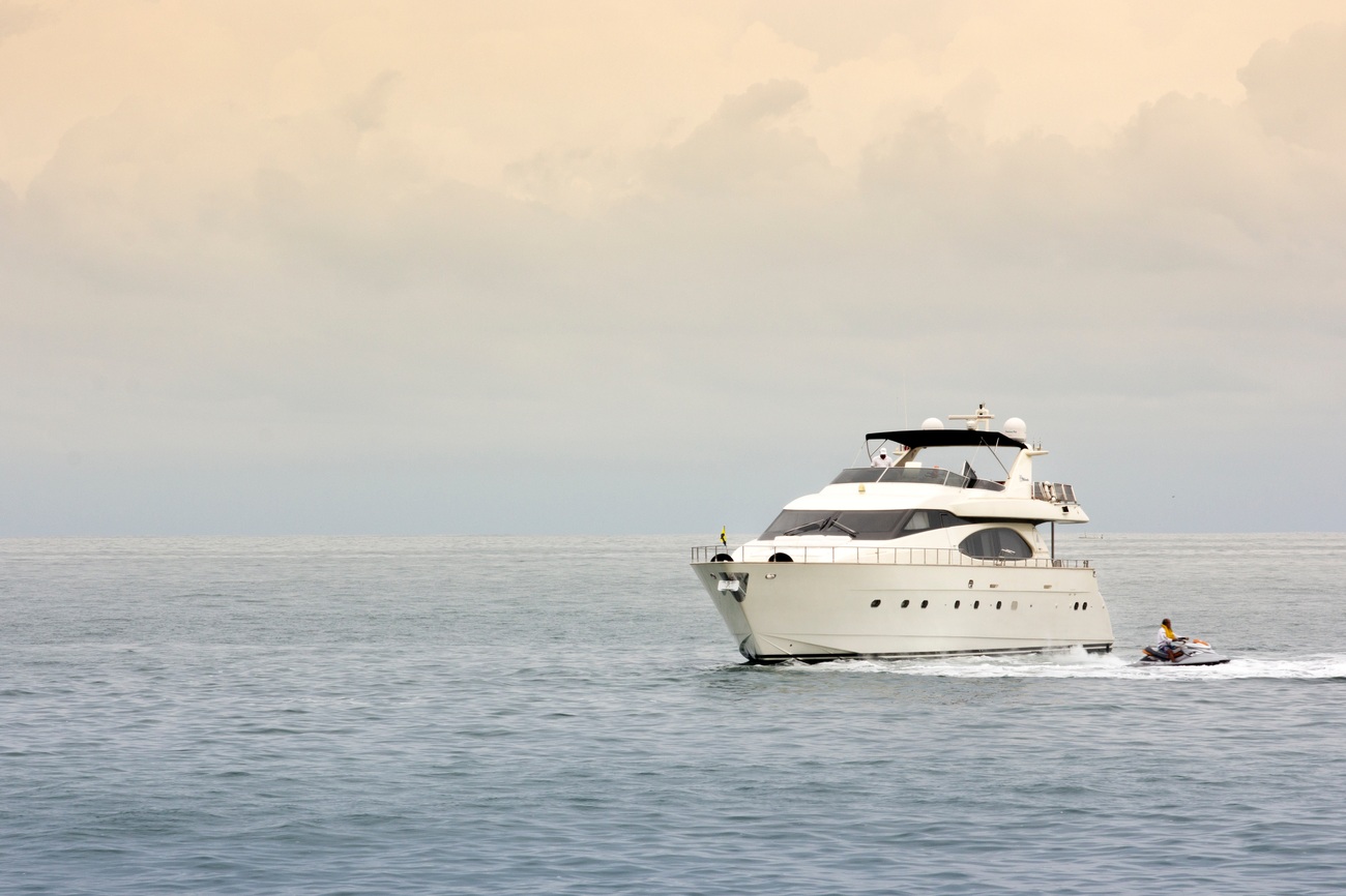 luxury-life-style-RHCNUTM